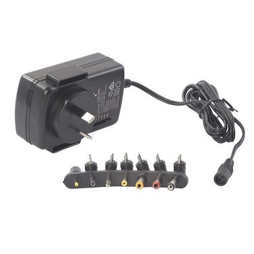 Multi-voltage 2.5A Power Adapter with 6 interchangeable DC Plugs